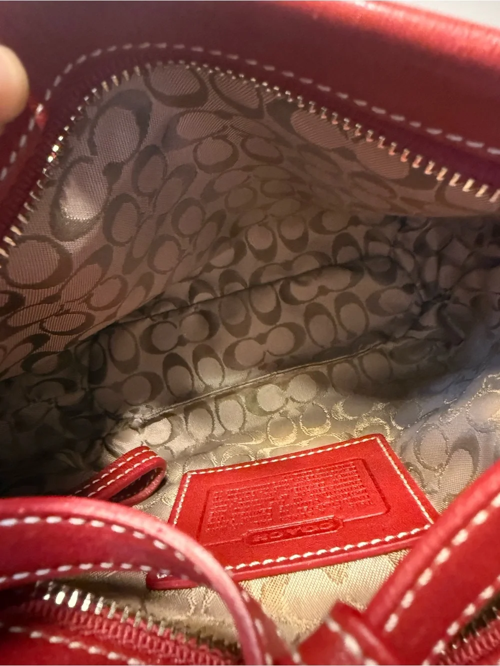 Coach true vintage quiet luxury 1990s minimalist bag